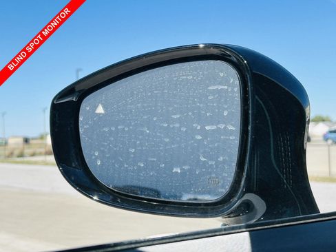 New 2026 Chrysler Pacifica Select w/ Quick Order Package 2EV image 9