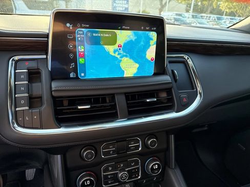 Used 2022 Chevrolet Tahoe LT w/ Luxury Package RWD image 2