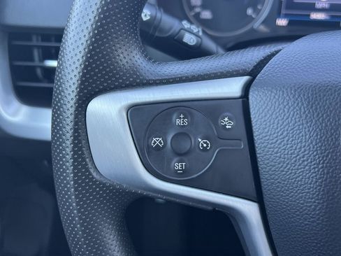 Used 2024 GMC Terrain SLE image 11