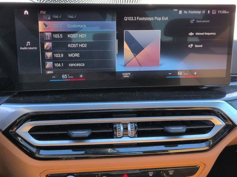 Certified 2023 BMW 330i Sedan w/ Premium Package image 22