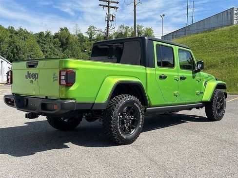 New 2025 Jeep Gladiator Willys image 6