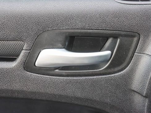 Used 2014 Chrysler 300 S image 39