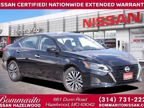 Certified 2025 Nissan Altima 2.5 SV w/ SV Premium Package AWD/4WD image 1