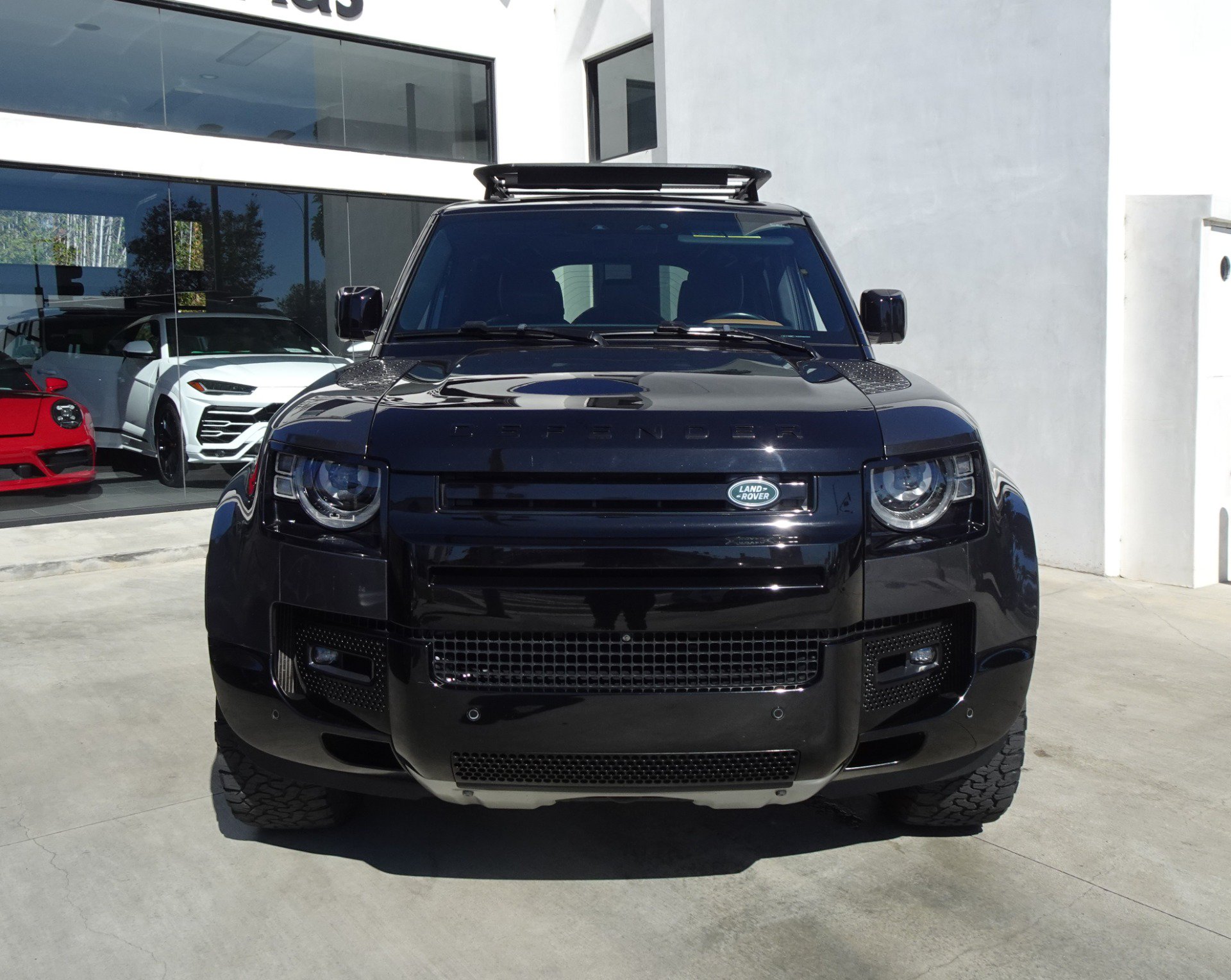Used 2022 Land Rover Defender 110 X AWD/4WD image 2
