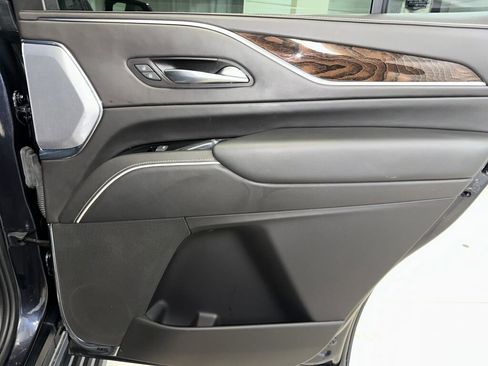 Certified 2023 Cadillac Escalade Sport Platinum w/ LPO, ONYX Package image 34