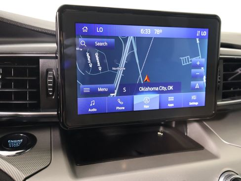 Used 2022 Ford Explorer XLT w/ Equipment Group 202A AWD/4WD image 7