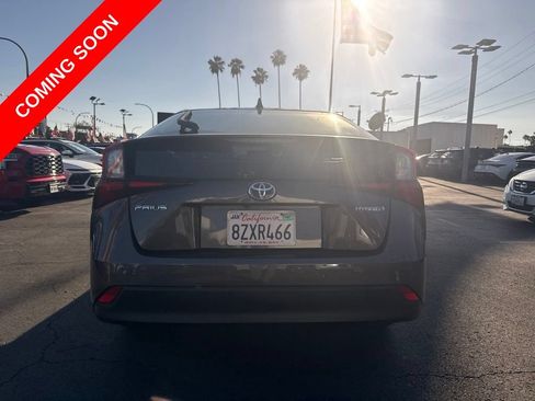 Used 2022 Toyota Prius LE FWD image 6