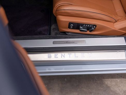 Certified 2023 Bentley Continental GT Azure AWD/4WD image 25