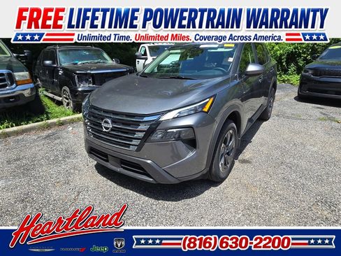 Used 2026 Nissan Rogue SV FWD image 1