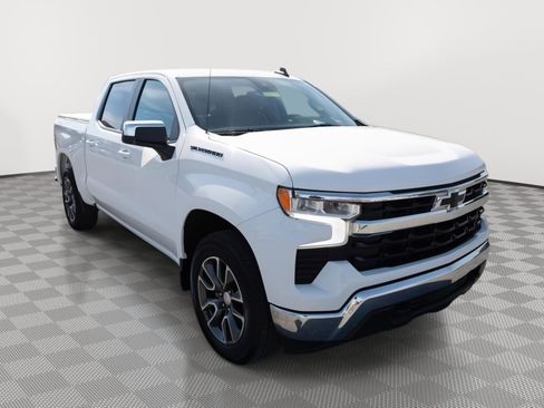 Used 2023 Chevrolet Silverado 1500 LT w/ Leather Package AWD/4WD image 3