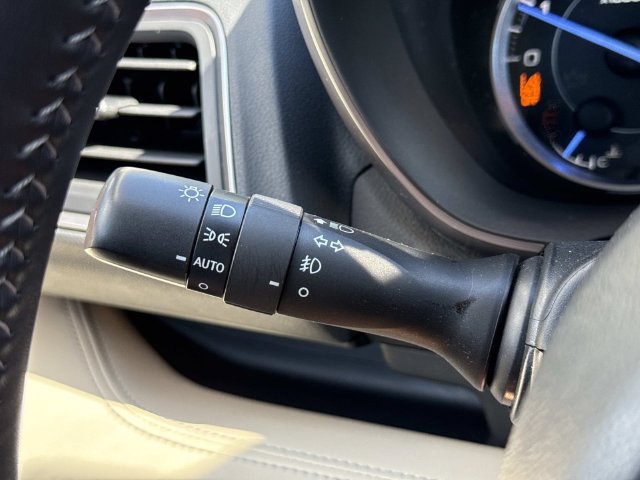 Used 2022 Subaru Ascent Touring AWD/4WD image 27