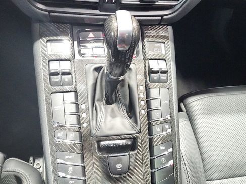 Used 2021 Porsche Macan S AWD/4WD image 19