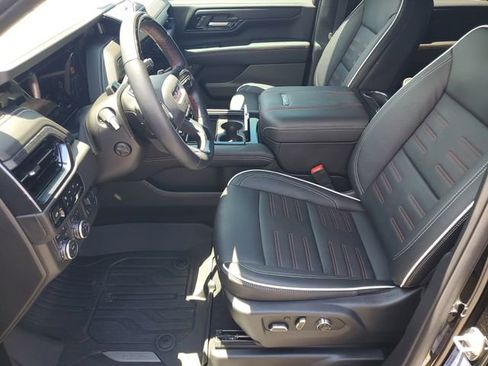Used 2025 GMC Yukon XL AT4 Ultimate w/ LPO, Floor Liner Package AWD/4WD image 5