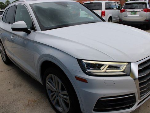 Used 2018 Audi Q5 2.0T Premium Plus w/ Premium Plus Package AWD/4WD image 4