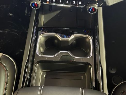 New 2026 Chevrolet Silverado EV Trail Boss w/ Premium Package AWD/4WD image 17