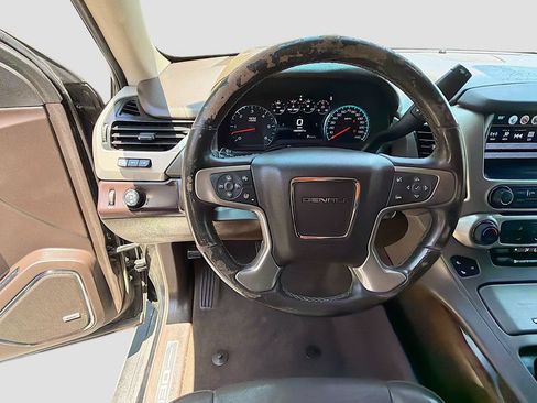 Used 2018 GMC Yukon Denali w/ Denali Ultimate Package RWD image 11