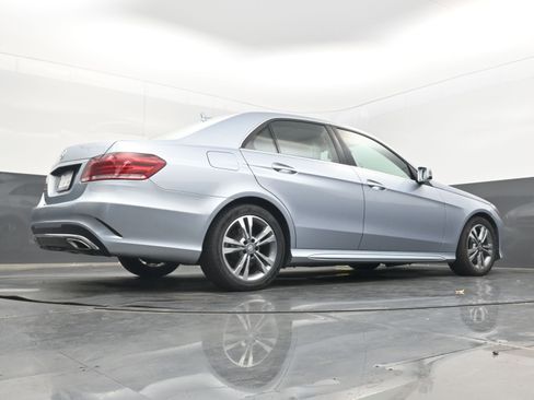 Used 2015 Mercedes-Benz E 350 Sedan image 33
