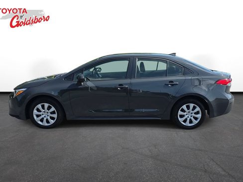 Used 2026 Toyota Corolla LE FWD image 8