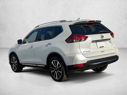 Used 2020 Nissan Rogue SL w/ Premium Package image 8