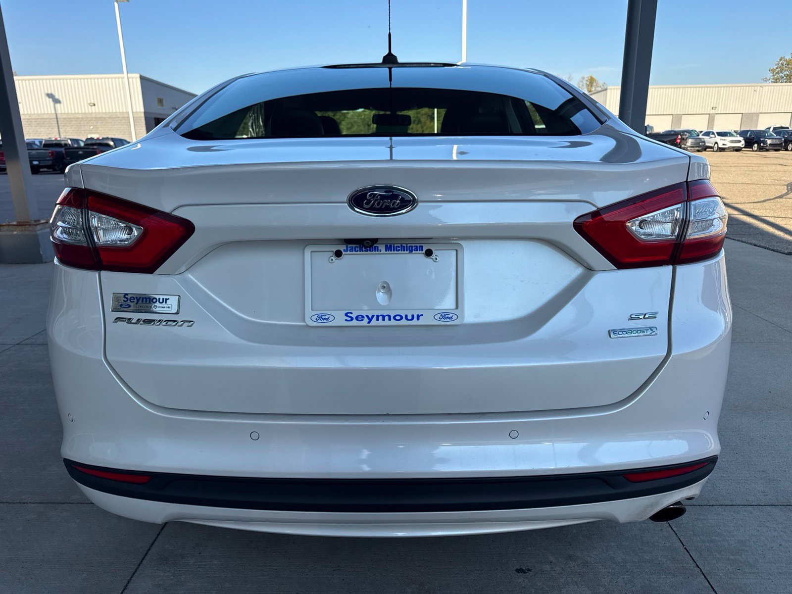 Used 2016 Ford Fusion SE w/ Equipment Group 202A FWD image 5