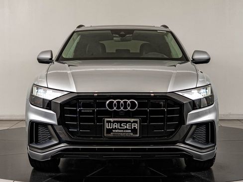 Used 2019 Audi Q8 Prestige AWD/4WD image 2