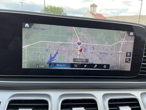 Used 2022 Mercedes-Benz GLE 350 w/ 3rd Row Seat Package image 22