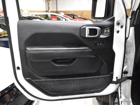 Used 2021 Jeep Gladiator Rubicon image 20
