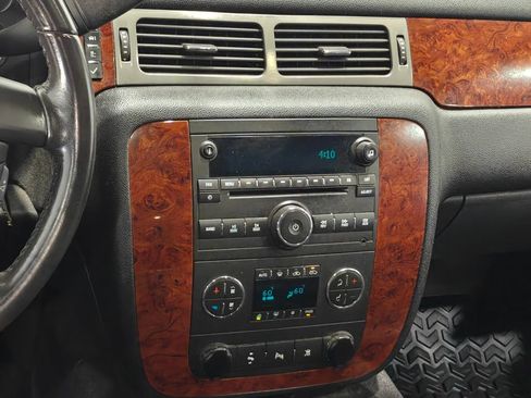 Used 2011 Chevrolet Silverado 1500 LTZ AWD/4WD image 6