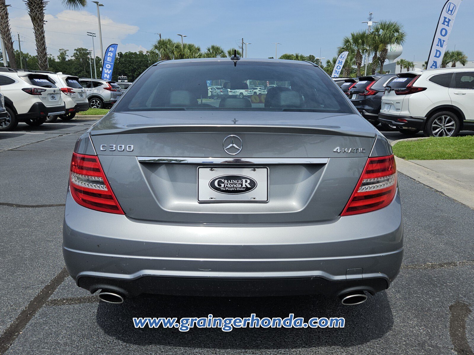 Used 2013 Mercedes-Benz C 300 4MATIC Sedan image 4