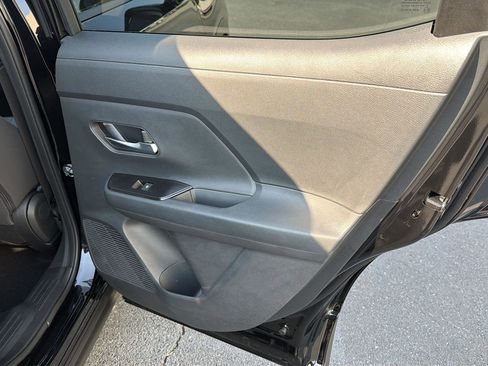 Used 2026 Nissan Kicks SV w/ SV Premium Package FWD image 15