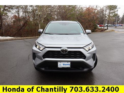 Used 2025 Toyota RAV4 XLE image 2