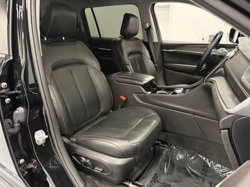 Used 2021 Jeep Grand Cherokee L Limited AWD/4WD image 40