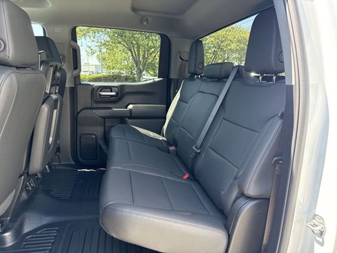 New 2026 GMC Sierra 1500 Pro w/ Pro Value Package AWD/4WD image 18