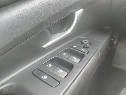 Used 2023 Hyundai Elantra SEL FWD image 27