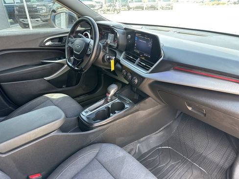 Used 2024 Chevrolet Trax RS w/ Driver Confidence Package FWD image 30