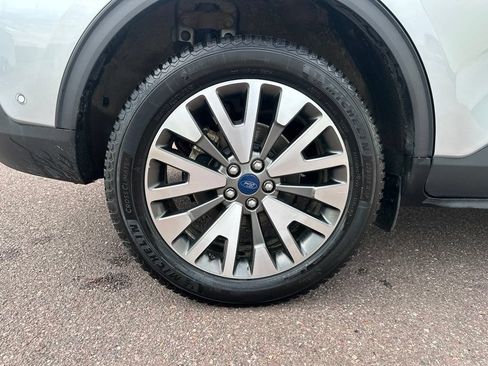 Used 2020 Ford Escape Titanium AWD/4WD image 39
