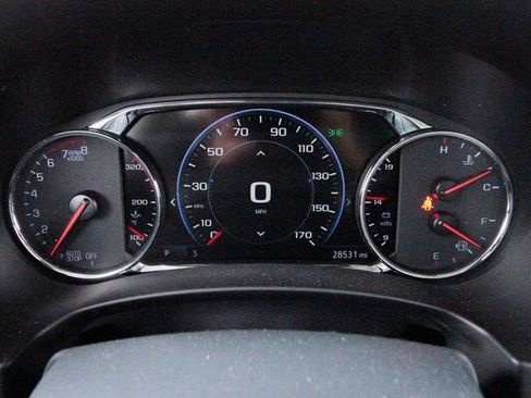 Used 2024 GMC Terrain Denali w/ Black Diamond Edition image 17