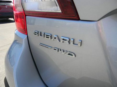 Used 2018 Subaru Outback 2.5i Premium AWD/4WD image 8