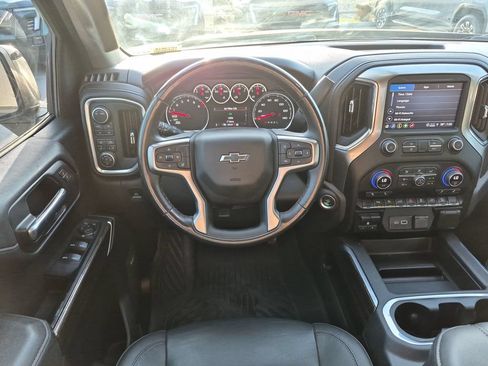 Used 2021 Chevrolet Silverado 1500 LT Trail Boss w/ Convenience Package II AWD/4WD image 33