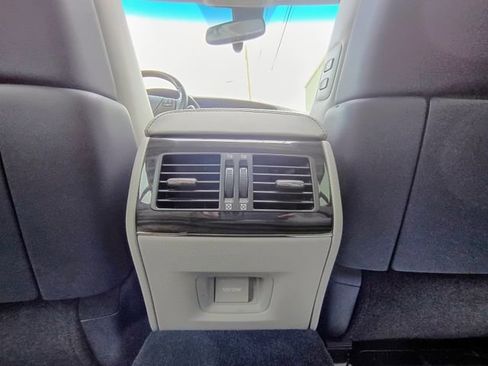 Used 2015 Lexus LS 460 L image 40