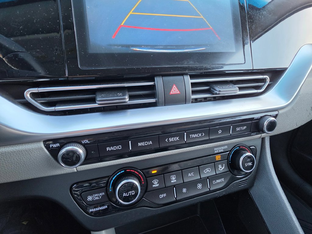 Used 2020 Kia Niro LXS FWD image 30