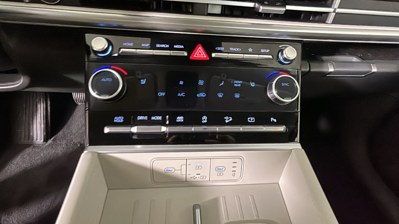 Certified 2026 Hyundai Santa Fe SEL AWD/4WD image 27
