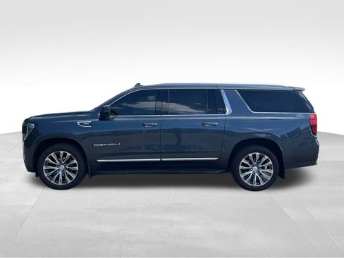 Used 2021 GMC Yukon XL Denali w/ Advanced Technology Package AWD/4WD image 10