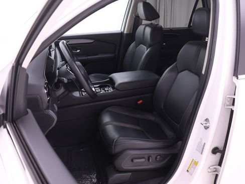 Certified 2024 Honda Pilot EX-L image 4