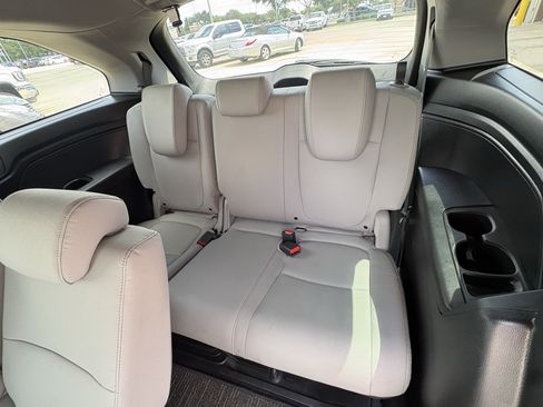 Certified 2024 Honda Odyssey EX-L image 29