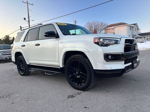 Used 2021 Toyota 4Runner Nightshade image 3