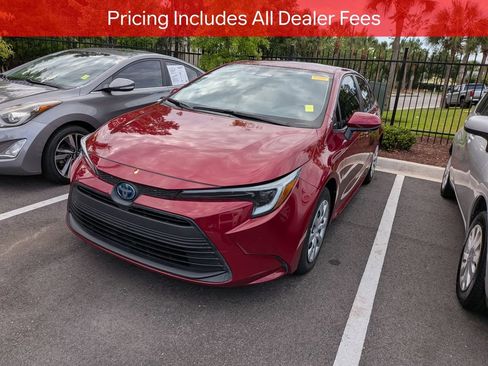Certified 2024 Toyota Corolla LE FWD image 4