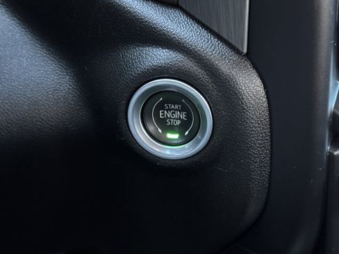 Used 2022 GMC Sierra 3500 Denali AWD/4WD image 29