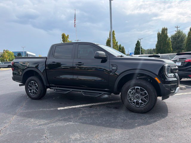 Used 2025 Ford Ranger XLT w/ Trailer Tow Package AWD/4WD image 4