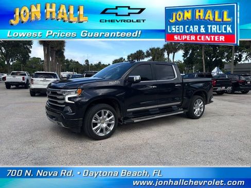 Used 2023 Chevrolet Silverado 1500 High Country w/ High Country Premium Package AWD/4WD image 2